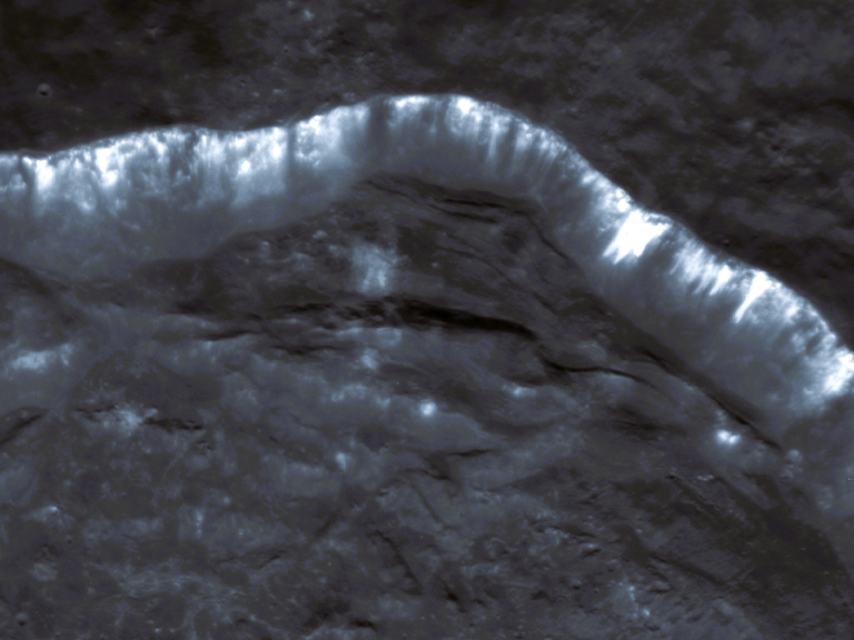 white streaks on black ground